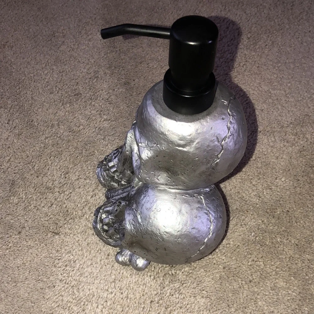 Goth Halloween Skull‎ Skulls Soap Dispenser Silver Black Whimsigoth